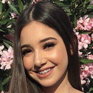 mirka daniela gallegos|Mirka Daniela Gallegos (Instagram Star) Age,。